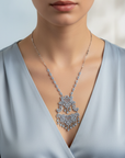 La Griffe Collana Azzurra con modella