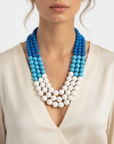 Collana Mya sfumata blu lifestyle