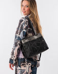 Anekke Borsa Iron