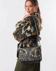 Anekke Borsa Iron